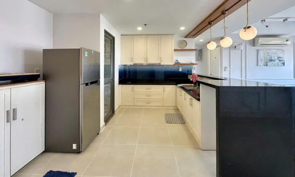 Cho thuê căn hộ Masteri Thảo Điền 3 phòng ngủ full nội thất lầu cao view L81